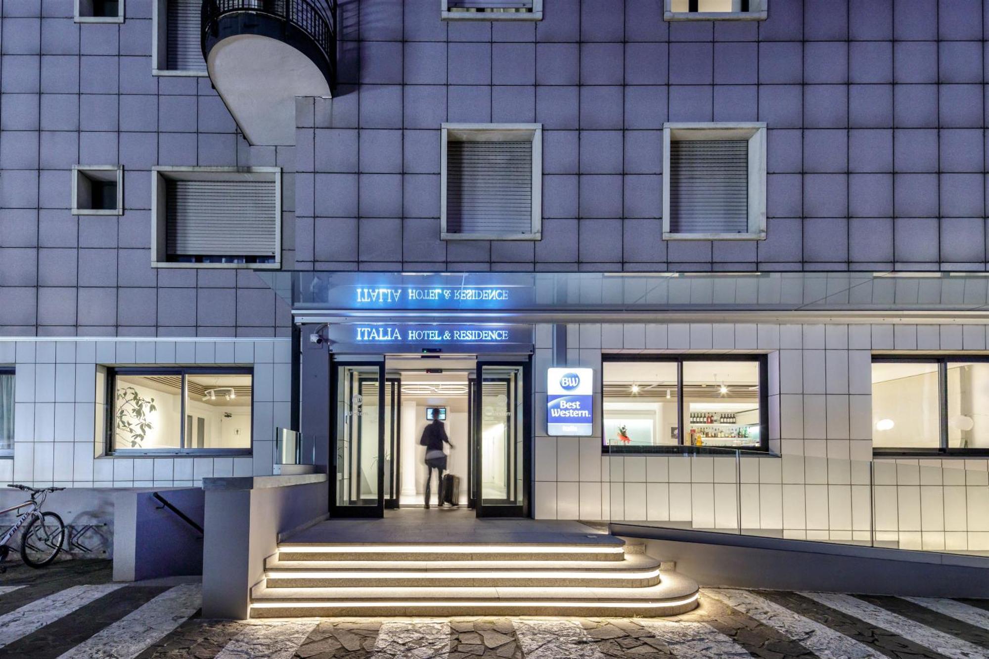 贝斯特韦斯特意大利公寓酒店 夸尔图-圣埃莱娜 外观 照片
