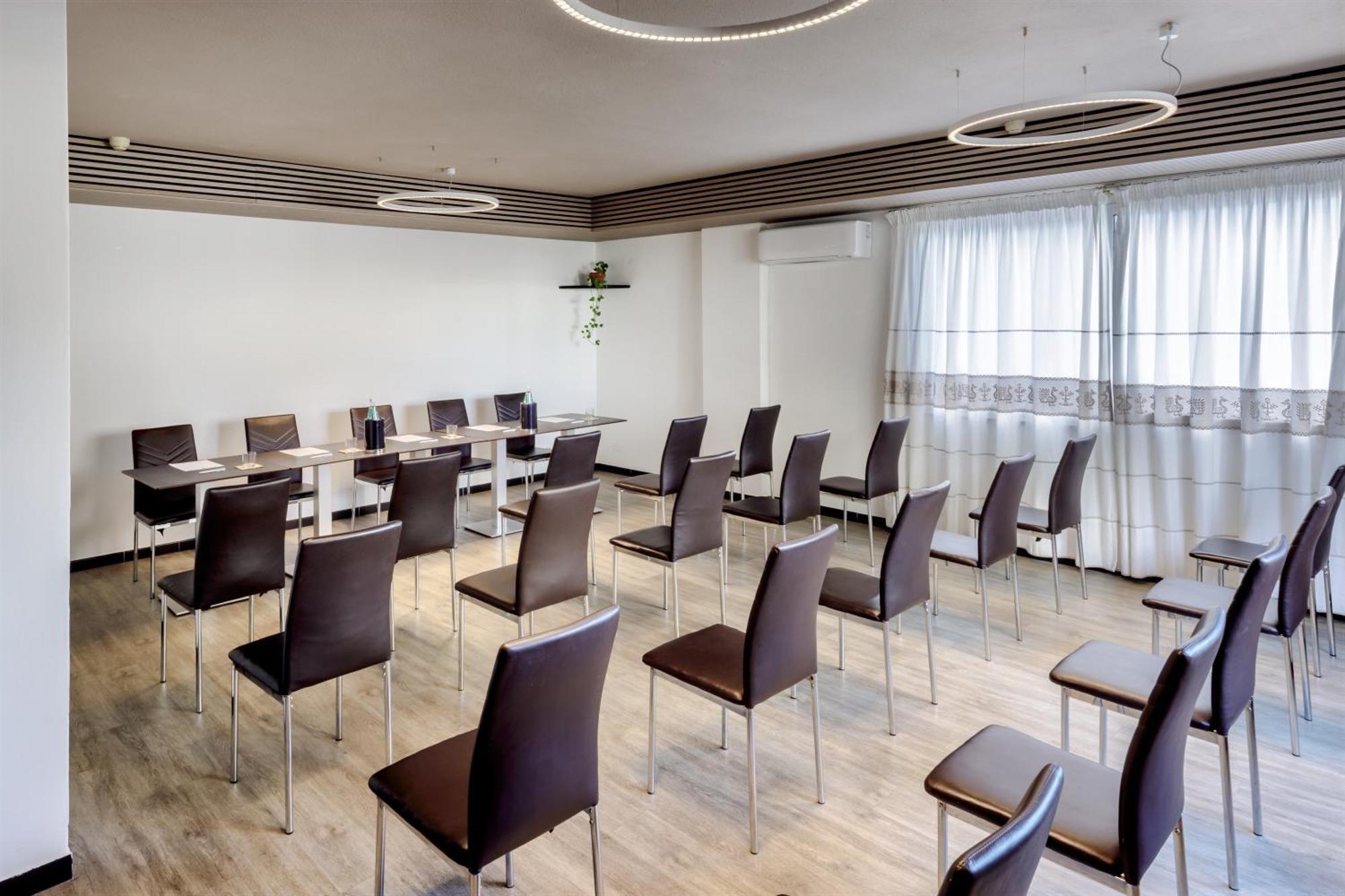 贝斯特韦斯特意大利公寓酒店 夸尔图-圣埃莱娜 外观 照片