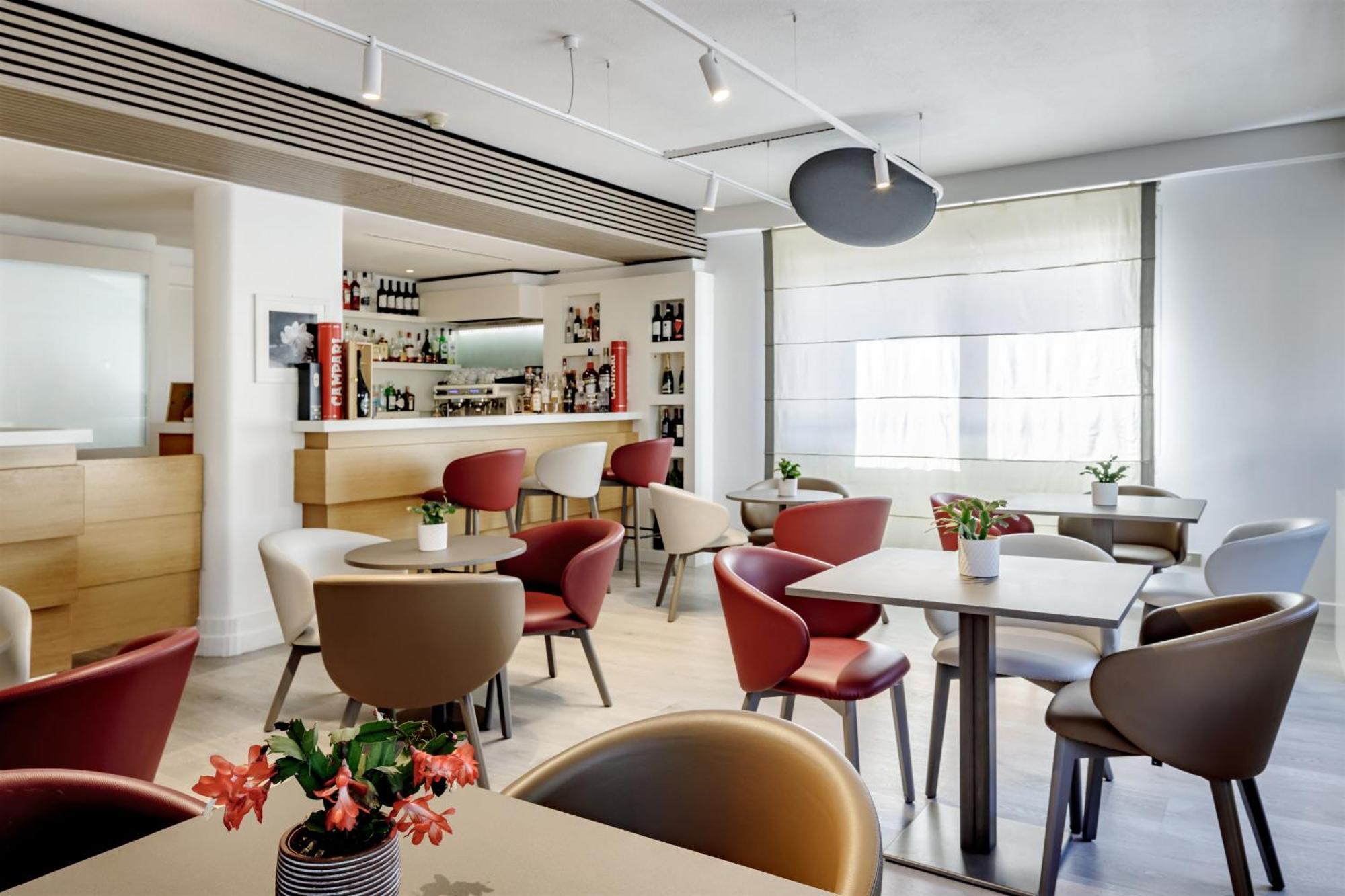 贝斯特韦斯特意大利公寓酒店 夸尔图-圣埃莱娜 外观 照片